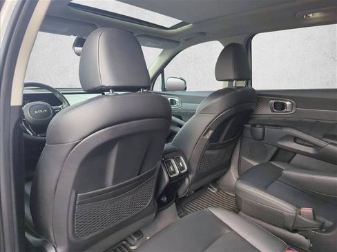 Used 2025 Kia Sorento SX FWD image 20