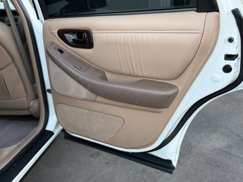 Used 1996 Toyota Avalon XLS image 44