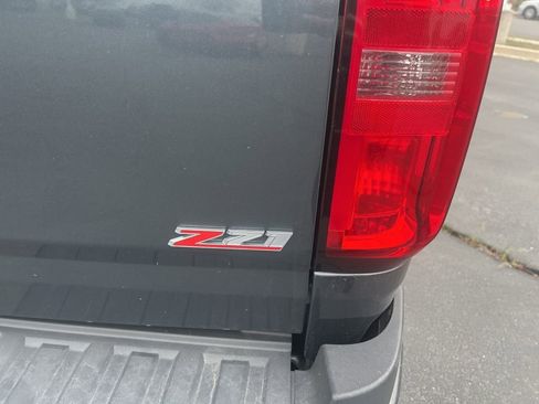 Used 2015 Chevrolet Colorado Z71 image 14