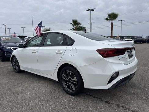 Used 2024 Kia Forte LXS FWD image 7