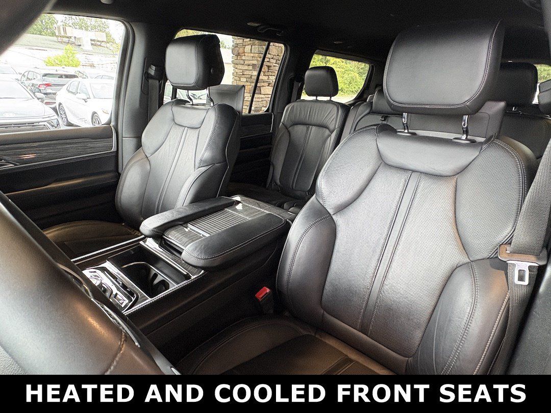 Used 2022 Jeep Wagoneer Series III w/ Rear Seat Video Group 1 AWD/4WD image 24