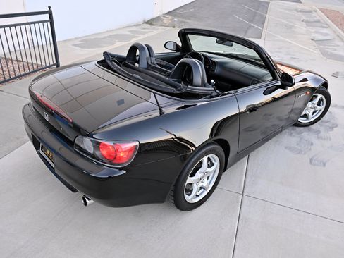 Used 2001 Honda S2000 image 30