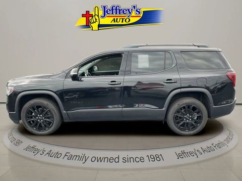 Used 2022 GMC Acadia SLT w/ Elevation Edition FWD image 2