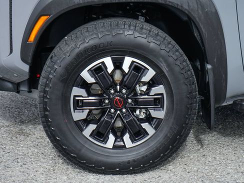 Used 2023 Nissan Frontier PRO-4X w/ Pro Convenience Package AWD/4WD image 42