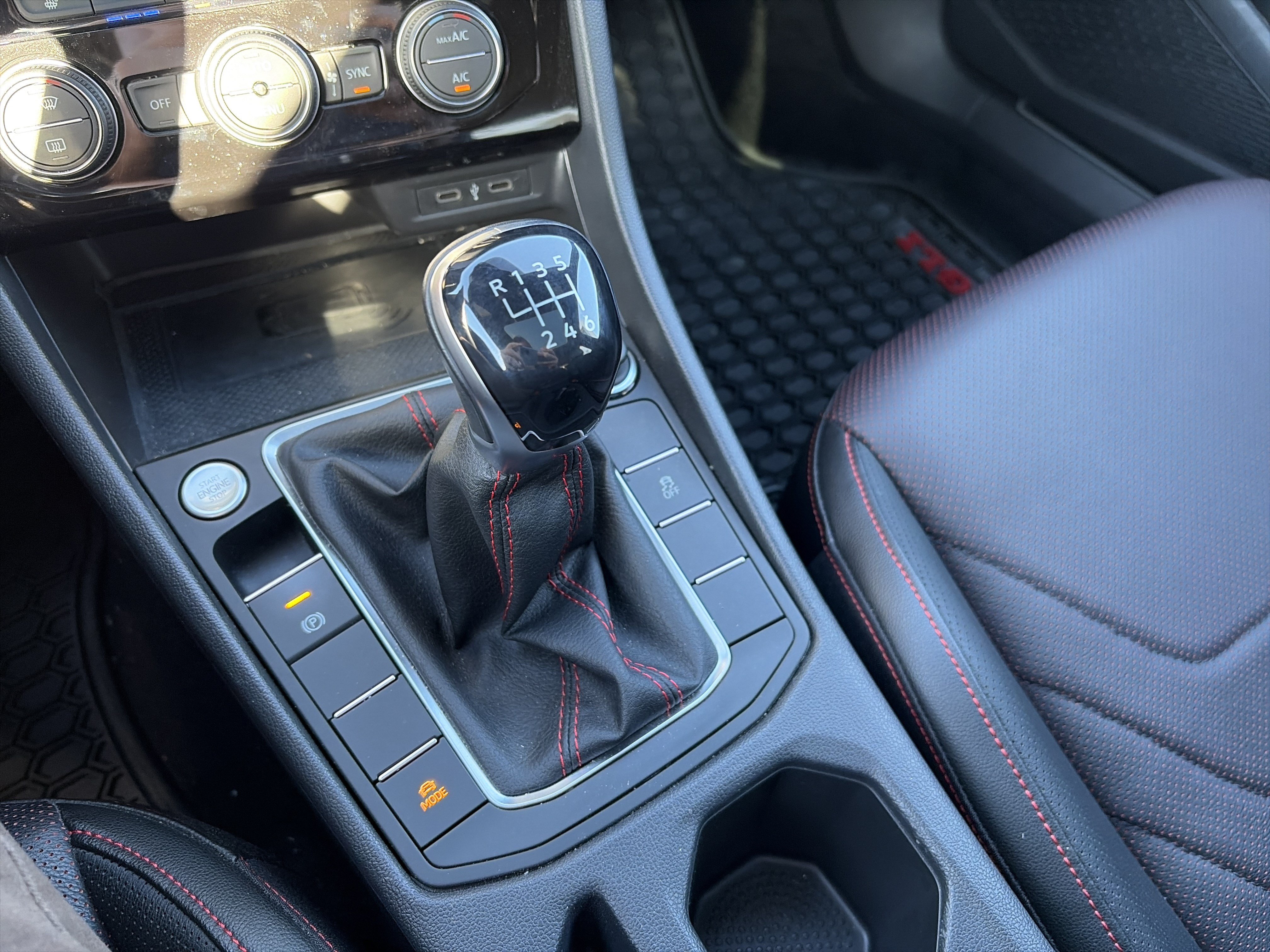 Used 2022 Volkswagen Jetta GLI Autobahn FWD image 31