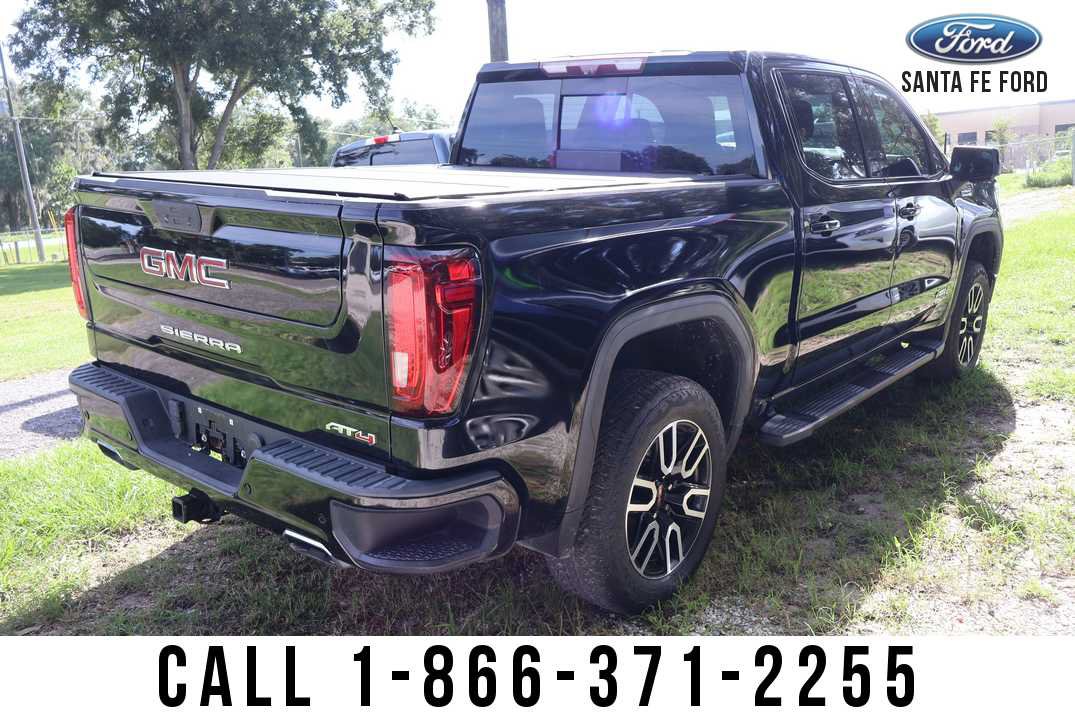 Used 2020 GMC Sierra 1500 AT4 w/ AT4 Premium Package AWD/4WD image 4