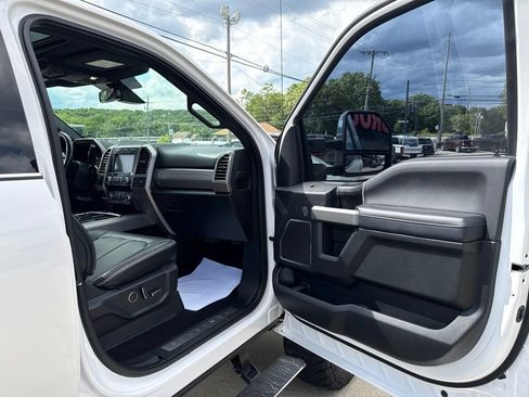 Used 2019 Ford F350 Platinum w/ Platinum Ultimate Package AWD/4WD image 48