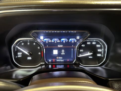 Used 2021 GMC Yukon Denali w/ Advanced Technology Package image 12