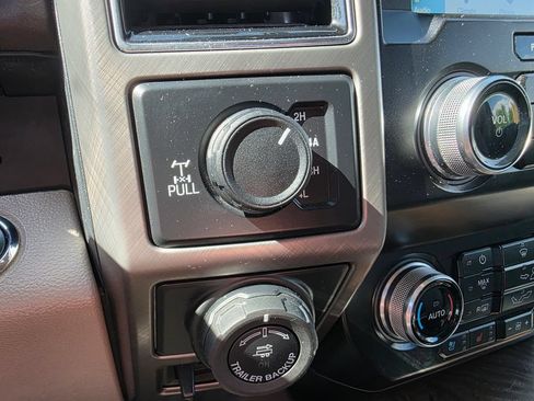 Used 2019 Ford F150 Limited AWD/4WD image 17