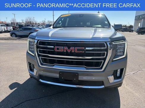 Used 2021 GMC Yukon XL SLT image 4
