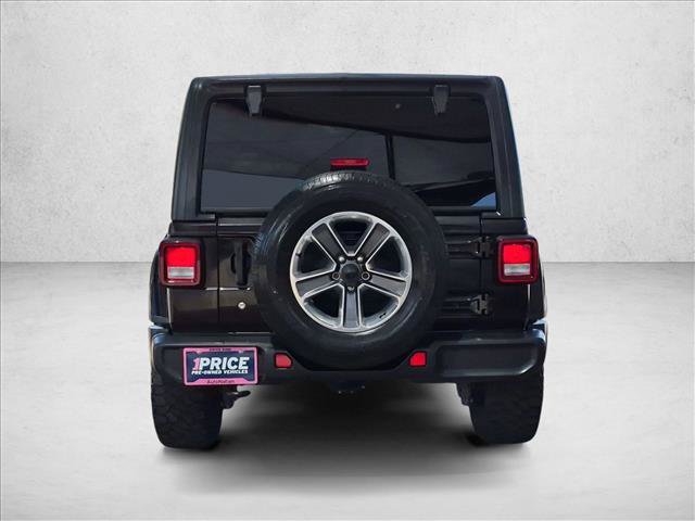 Used 2019 Jeep Wrangler Unlimited Sahara AWD/4WD image 7