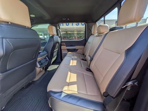 Used 2023 Ford F350 Lariat w/ Lariat Ultimate Package AWD/4WD image 11