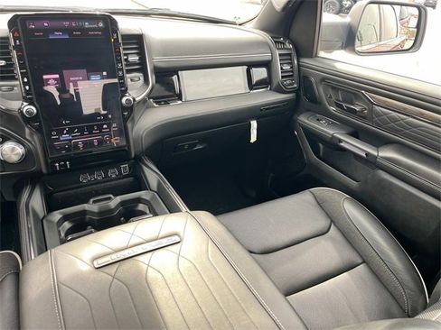 Used 2025 RAM 1500 Limited image 4