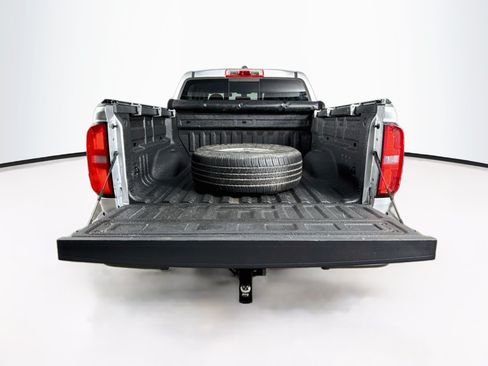Used 2020 Chevrolet Colorado Z71 RWD image 32