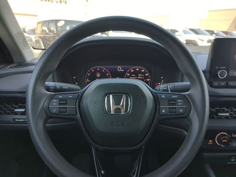 Used 2024 Honda Accord EX image 19