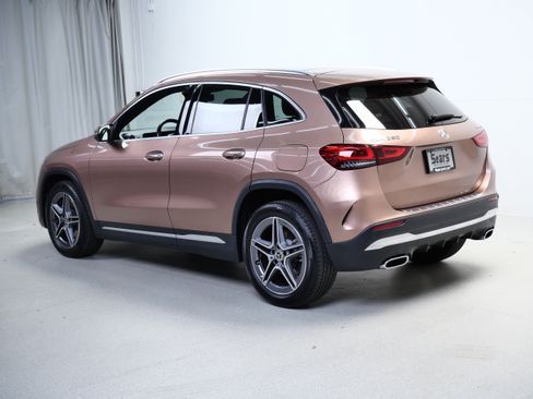 Certified 2022 Mercedes-Benz GLA 250 4MATIC image 10