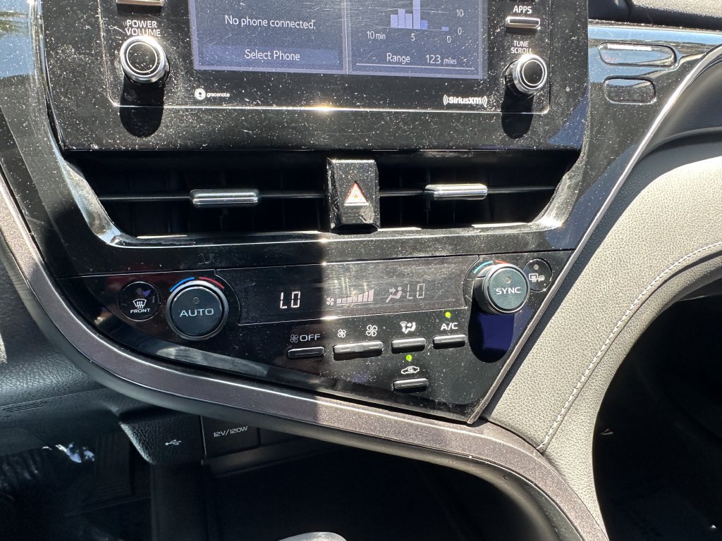 Used 2023 Toyota Camry SE w/ Convenience Package FWD image 32