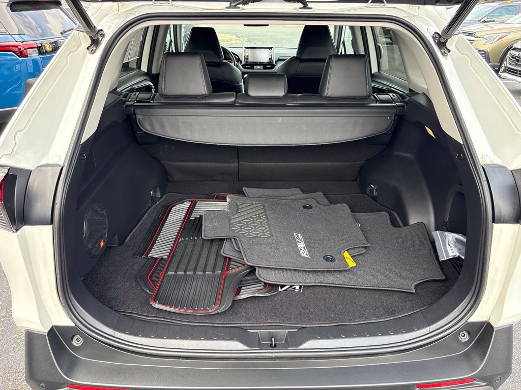 Used 2019 Toyota RAV4 Limited w/ Carpet Mat Package AWD/4WD image 24