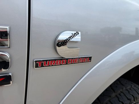 Used 2016 RAM 3500 Laramie Longhorn AWD/4WD image 11