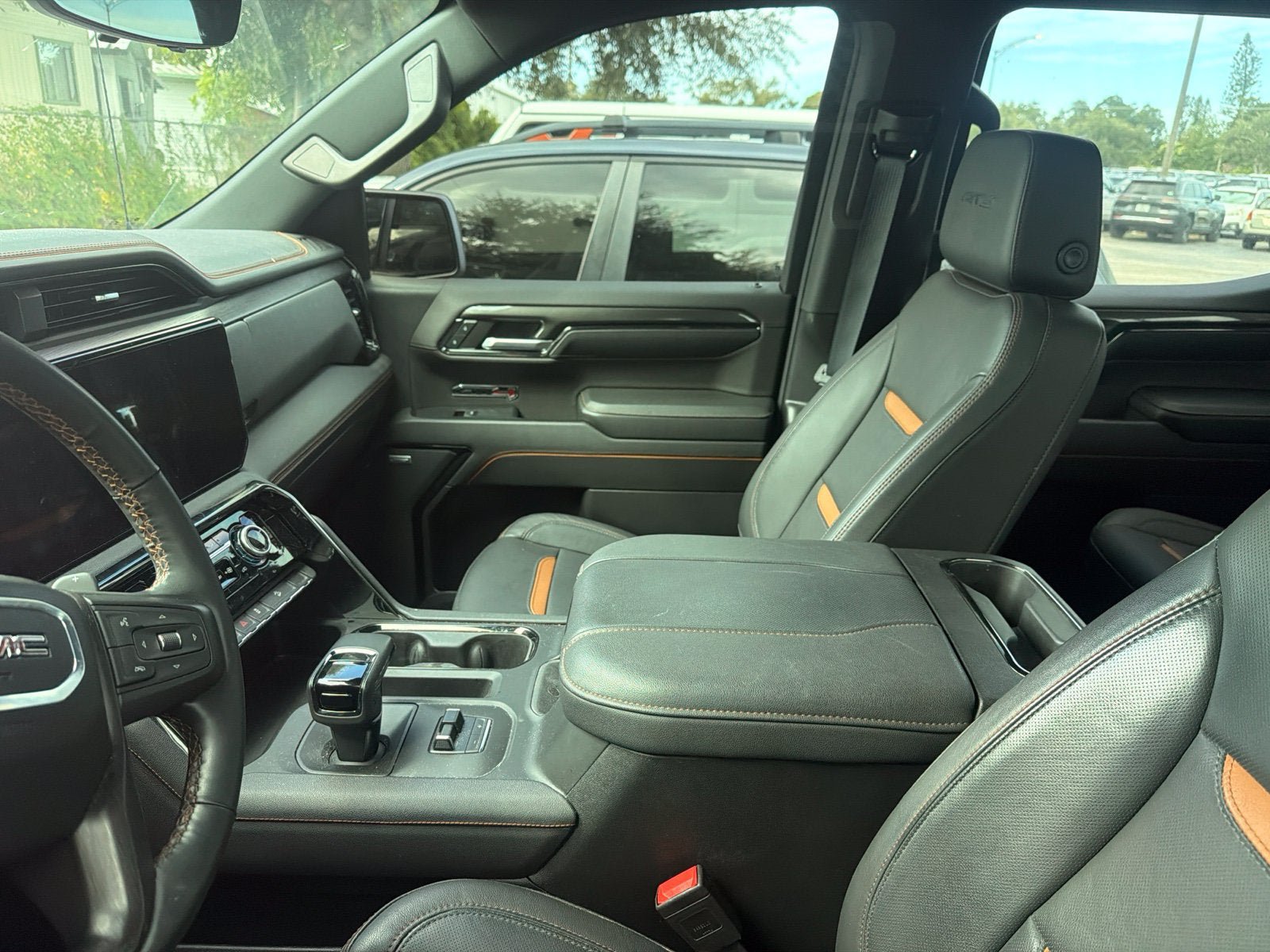 Certified 2024 GMC Sierra 1500 AT4 w/ Technology Package AWD/4WD image 4