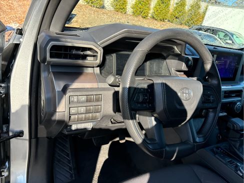 Used 2024 Toyota Tacoma SR5 image 9