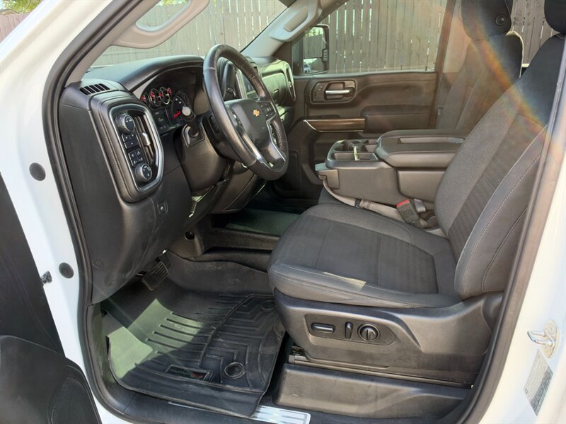 Used 2020 Chevrolet Silverado 3500 LT w/ Convenience Package AWD/4WD image 23