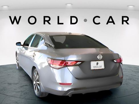 Used 2025 Nissan Sentra SV w/ SV Premium Package image 5