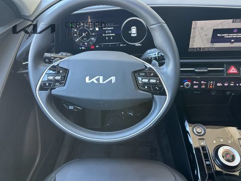 Certified 2023 Kia Niro Wind FWD image 15