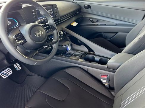 New 2026 Hyundai Elantra SEL Sport image 10