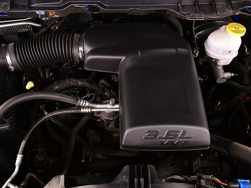 Used 2022 RAM 1500 Warlock AWD/4WD image 30