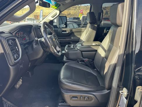 Used 2022 Chevrolet Silverado 3500 LTZ w/ Z71 Off-Road Package image 12