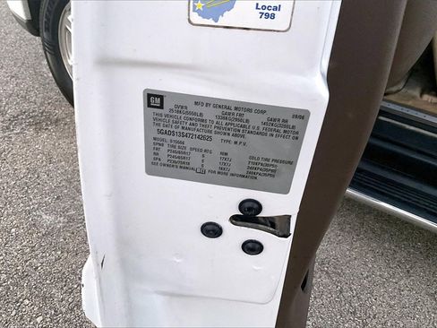 Used 2007 Buick Rainier CXL image 28