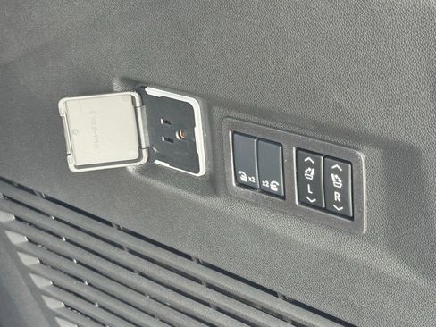 New 2026 Chevrolet Tahoe Premier image 10