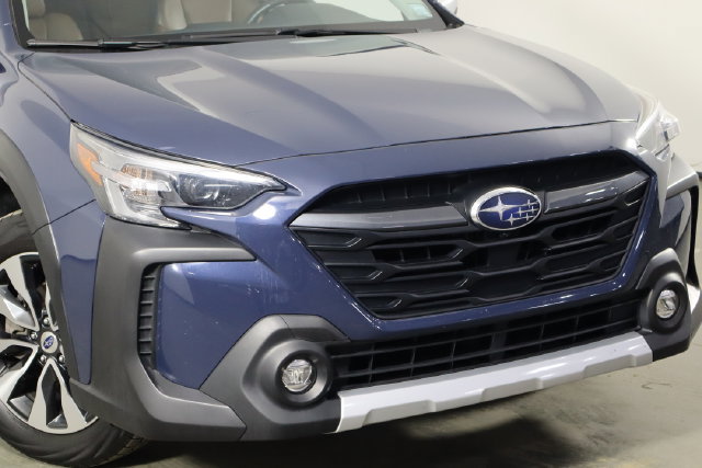 Used 2023 Subaru Outback Touring AWD/4WD image 43