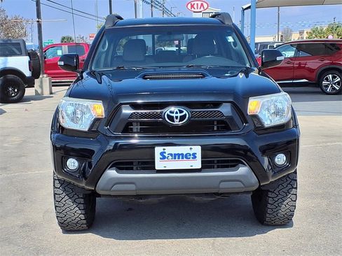 Used 2015 Toyota Tacoma 4x4 Double Cab w/ TRD Sport Package image 2