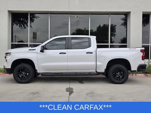 Used 2024 Chevrolet Silverado 1500 LT Trail Boss w/ Convenience Package II AWD/4WD image 4