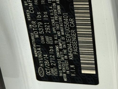 Used 2015 Hyundai Genesis 3.8 image 38