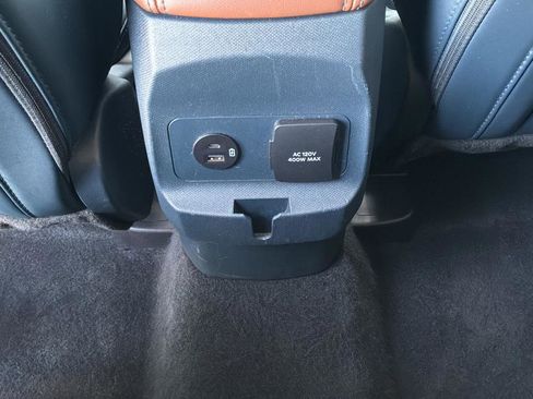 Used 2023 Ford Maverick Lariat w/ Lariat Luxury Package FWD image 15