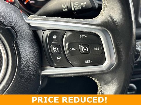 Used 2019 Jeep Wrangler Unlimited Sahara image 23