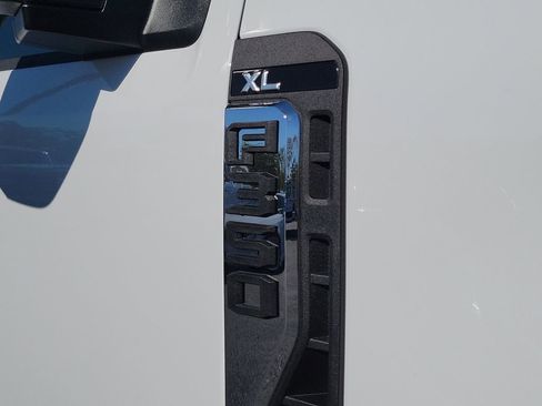 New 2026 Ford F350 XL w/ XL Chrome Package image 6