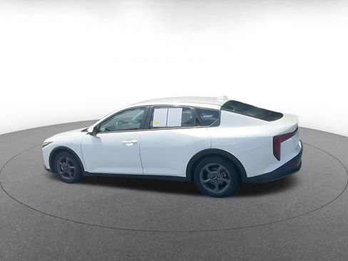 Used 2026 Kia K4 FWD image 10
