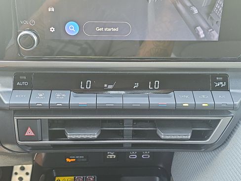 Certified 2025 Toyota Camry SE FWD image 23