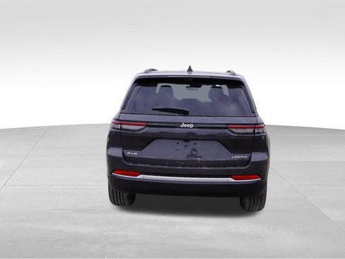 New 2026 Jeep Grand Cherokee Limited w/ Luxury Tech Group II AWD/4WD image 4