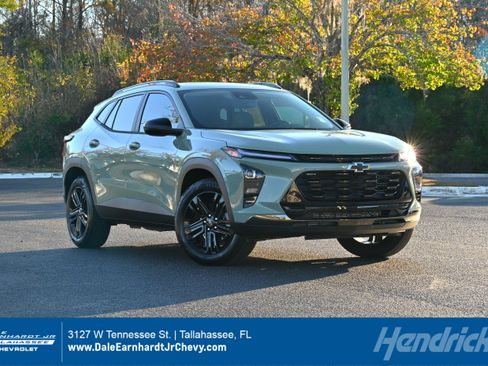 Used 2026 Chevrolet Trax ACTIV w/ Sunroof Package image 1