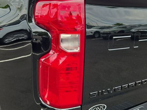 New 2026 Chevrolet Silverado 2500 Custom w/ Custom Value Package AWD/4WD image 18