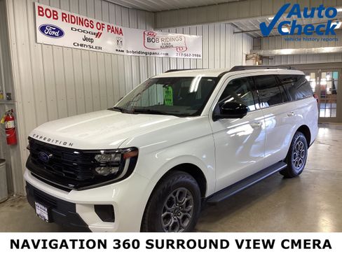 Used 2025 Ford Expedition Active AWD/4WD image 1