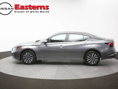 Used 2023 Nissan Altima 2.5 SV w/ SV Premium Package AWD/4WD image 60