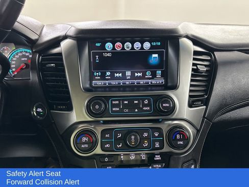 Used 2019 Chevrolet Suburban Premier image 41