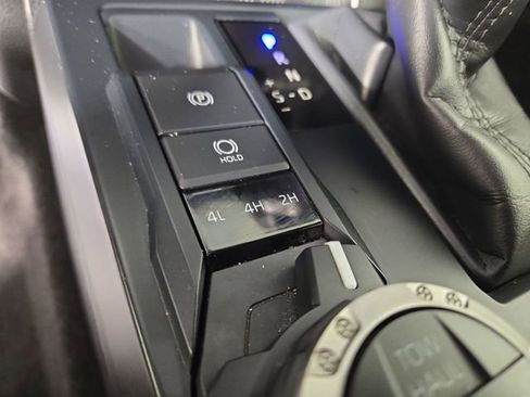 Used 2024 Toyota Tacoma TRD Off-Road image 29