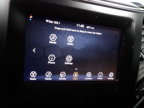 Used 2019 Jeep Cherokee Latitude Plus image 17